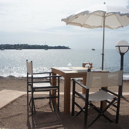 Agay Beach Hotel Saint-Raphaël Buitenkant foto