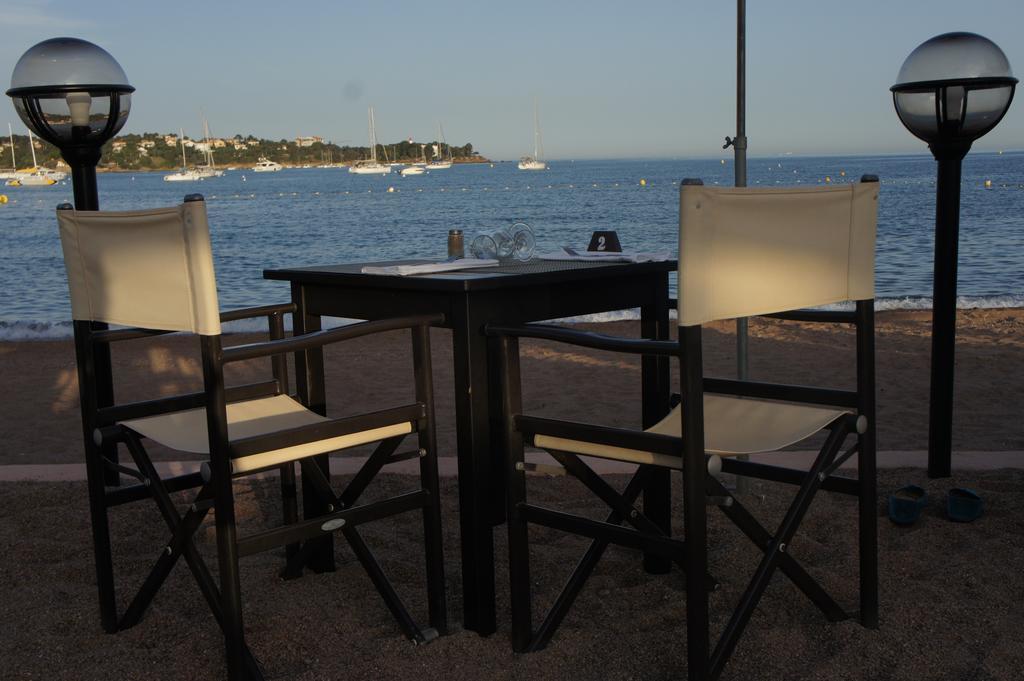 Agay Beach Hotel Saint-Raphaël Buitenkant foto